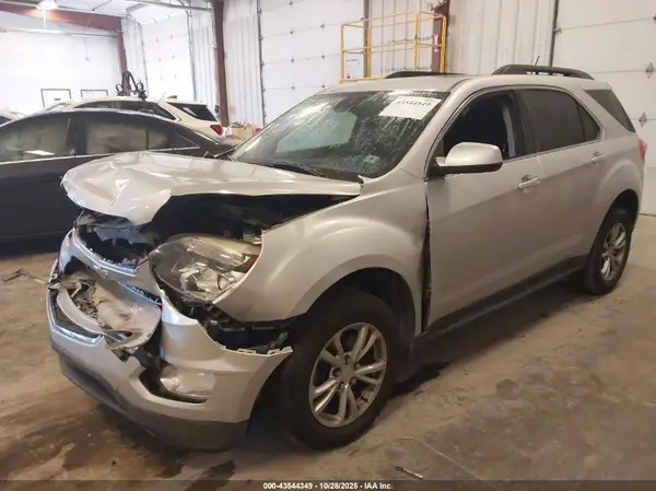 2GNALCEK8H1601218 2017 CHEVROLET EQUINOX - Image 2