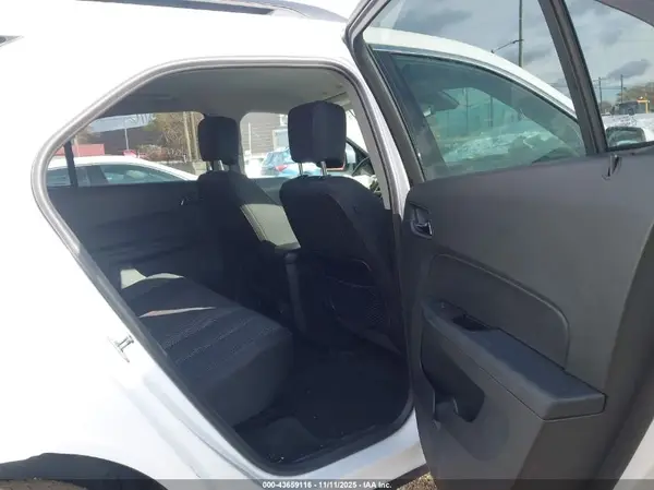 2GNALCEK8H1617290 2017 CHEVROLET EQUINOX - Image 8