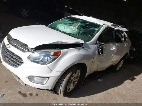 2GNALCEK8H6151587 2017 CHEVROLET EQUINOX - Image 2