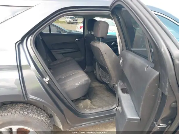 2GNALCEK8H6235764 2017 CHEVROLET EQUINOX - Image 8