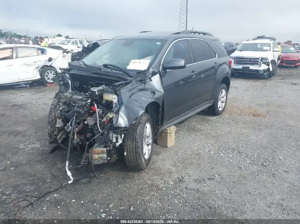 2GNALCEK8H6331684 2017 CHEVROLET EQUINOX - Image 2