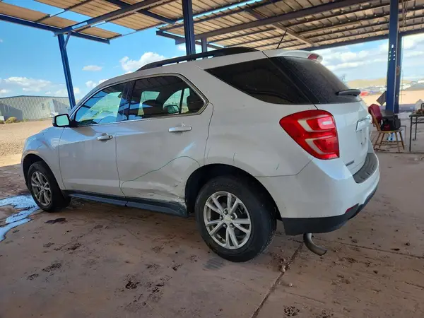 2GNALCEK9H1520308 2017 CHEVROLET EQUINOX - Image 2
