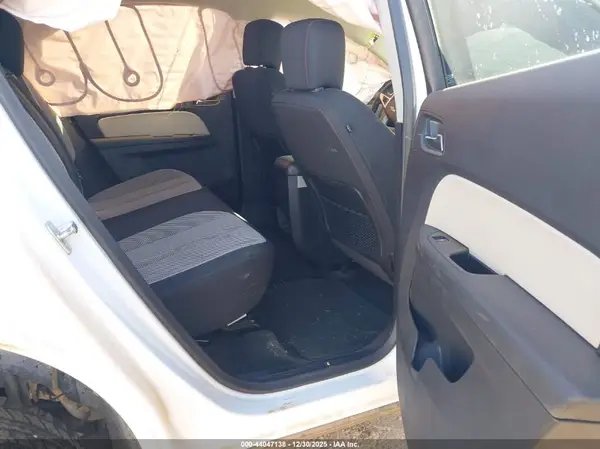 2GNALCEK9H1541983 2017 CHEVROLET EQUINOX - Image 8