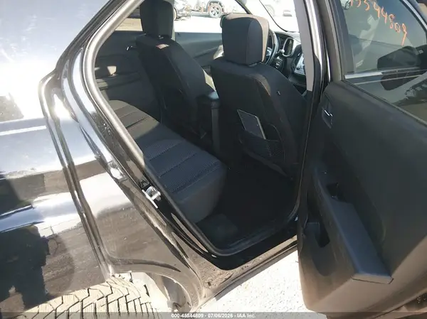 2GNALCEK9H1577057 2017 CHEVROLET EQUINOX - Image 8