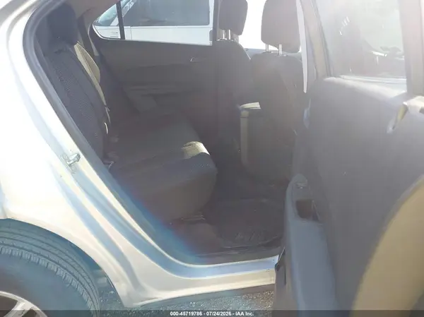 2GNALCEKXH1536551 2017 CHEVROLET EQUINOX - Image 8