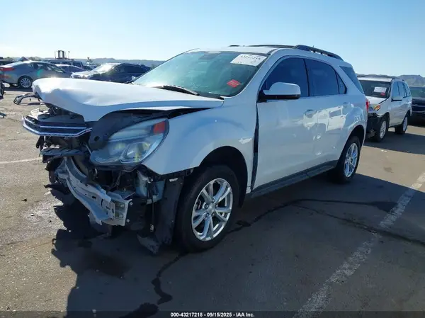 2GNALCEKXH1576208 2017 CHEVROLET EQUINOX - Image 2