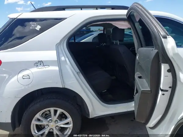 2GNALCEKXH1576208 2017 CHEVROLET EQUINOX - Image 8
