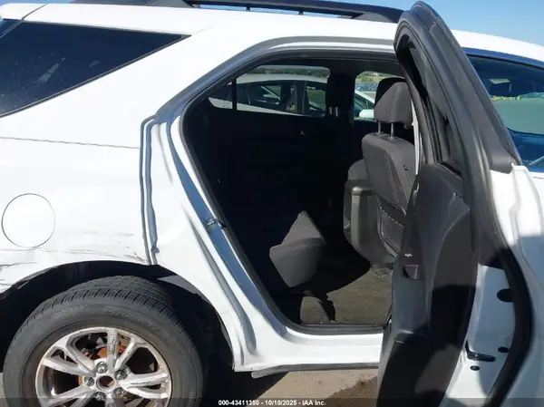 2GNALCEKXH1588875 2017 CHEVROLET EQUINOX - Image 8