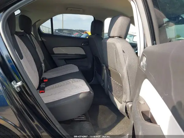 2GNALCEKXH6243851 2017 CHEVROLET EQUINOX - Image 8
