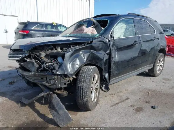 2GNALCEKXH6250055 2017 CHEVROLET EQUINOX - Image 2