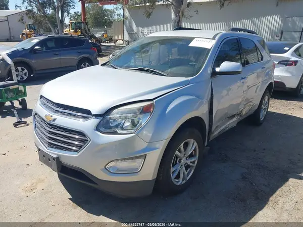 2GNALCEKXH6310318 2017 CHEVROLET EQUINOX - Image 2