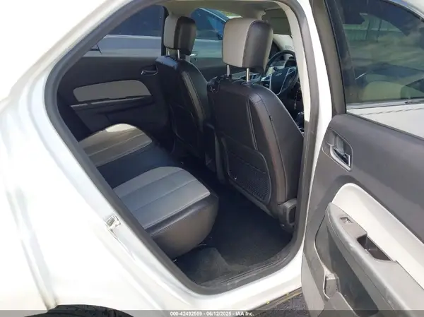 2GNALDEK0H1544664 2017 CHEVROLET EQUINOX - Image 8