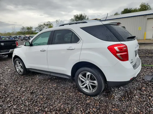 2GNALDEK1H1558167 2017 CHEVROLET EQUINOX - Image 2