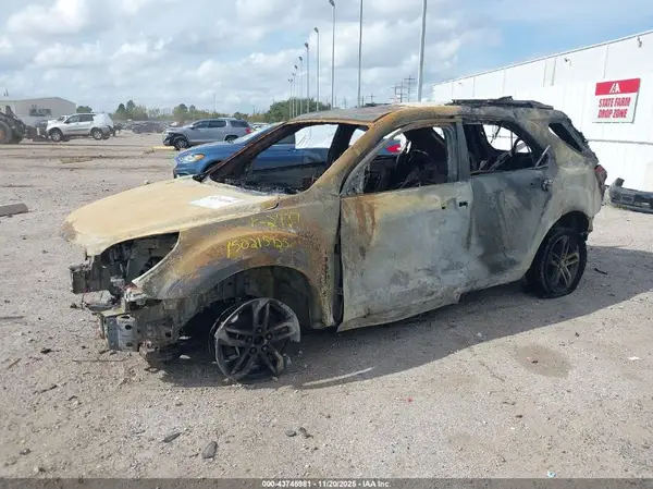 2GNALDEK2G1132437 2016 CHEVROLET EQUINOX - Image 2