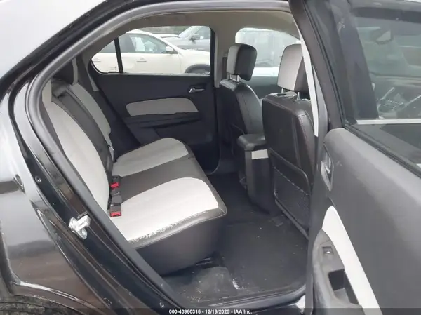2GNALDEK4H6177979 2017 CHEVROLET EQUINOX - Image 8