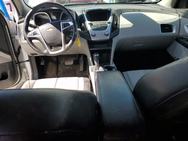 2GNALDEK8H1535596 2017 CHEVROLET EQUINOX - Image 8