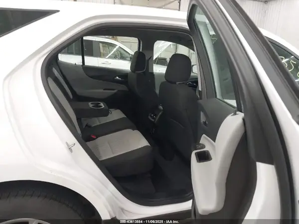 2GNAX5EV0N6113714 2022 CHEVROLET EQUINOX - Image 8
