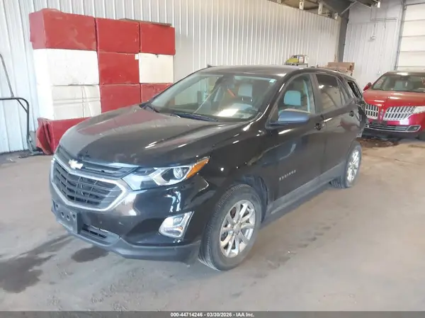 2GNAX5EV3L6256301 2020 CHEVROLET EQUINOX - Image 2