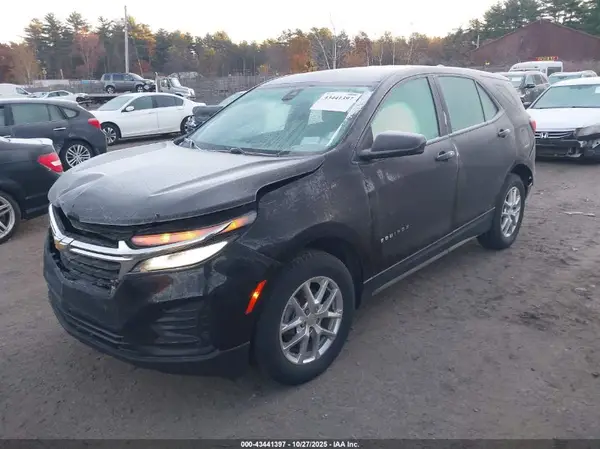 2GNAX5EV4N6122772 2022 CHEVROLET EQUINOX - Image 2