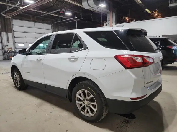 2GNAX5EV5L6239113 2020 CHEVROLET EQUINOX - Image 2