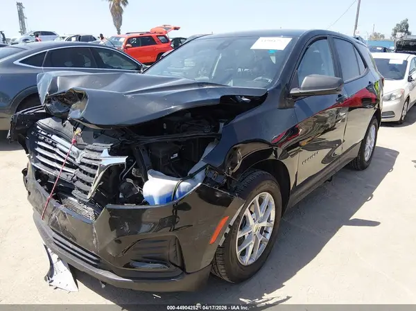 2GNAX5EV5N6155358 2022 CHEVROLET EQUINOX - Image 2
