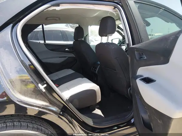 2GNAX5EV5N6155358 2022 CHEVROLET EQUINOX - Image 8