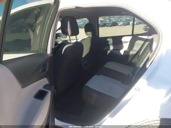 2GNAX5EV7L6137912 2020 CHEVROLET EQUINOX - Image 8