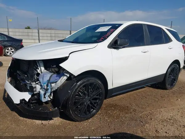 2GNAX5EV7L6257628 2020 CHEVROLET EQUINOX - Image 2