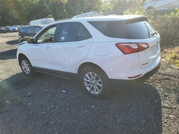 2GNAX5EV9L6243844 2020 CHEVROLET EQUINOX - Image 2
