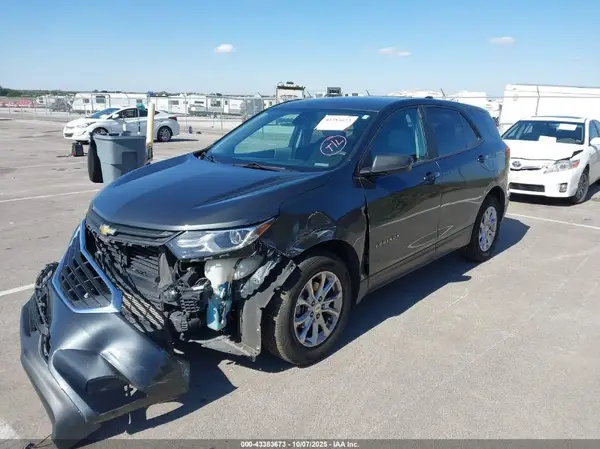 2GNAX5EVXL6187462 2020 CHEVROLET EQUINOX - Image 2