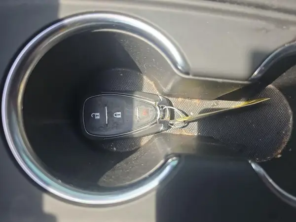 2GNAXFEV2N6142458 2022 CHEVROLET EQUINOX - Image 2