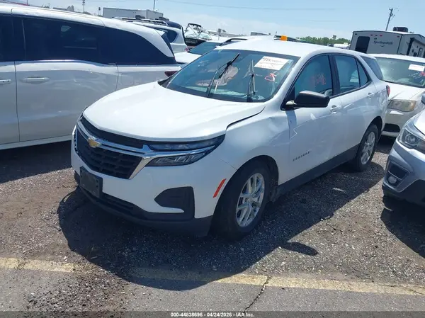 2GNAXFEV4N6125564 2022 CHEVROLET EQUINOX - Image 2
