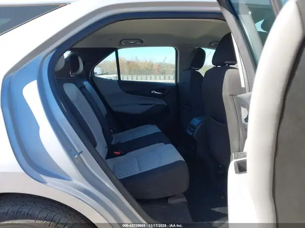2GNAXGEV9J6207208 2018 CHEVROLET EQUINOX - Image 8