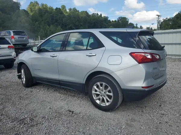 2GNAXHEV0J6111845 2018 CHEVROLET EQUINOX - Image 2