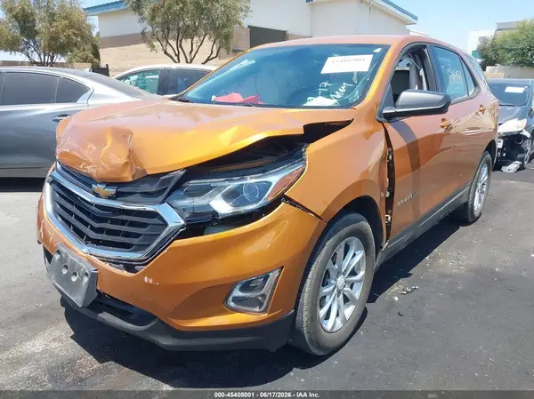 2GNAXHEV0J6132095 2018 CHEVROLET EQUINOX - Image 2