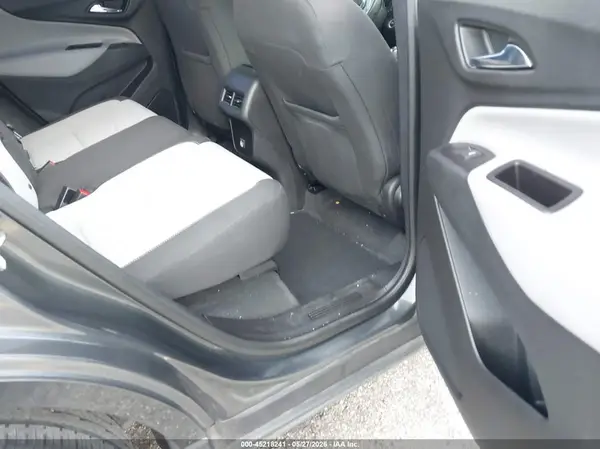 2GNAXHEV0J6290775 2018 CHEVROLET EQUINOX - Image 8