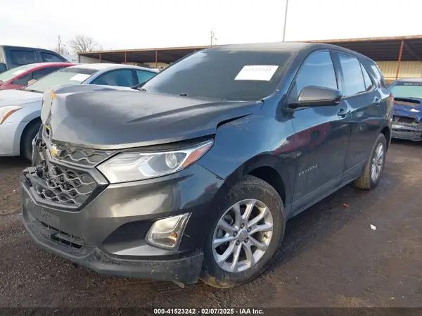 2GNAXHEV0J6317747 2018 CHEVROLET EQUINOX - Image 2