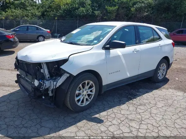 2GNAXHEV0J6324682 2018 CHEVROLET EQUINOX - Image 2