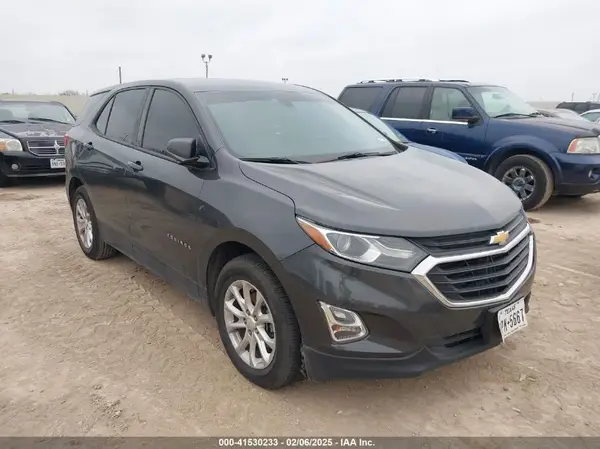 2GNAXHEV0J6340073 2018 CHEVROLET EQUINOX - Image 1