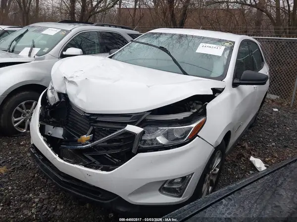 2GNAXHEV0J6343314 2018 CHEVROLET EQUINOX - Image 2