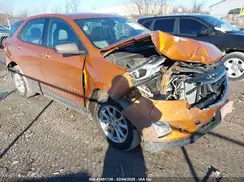 2GNAXHEV0J6352840 2018 CHEVROLET EQUINOX