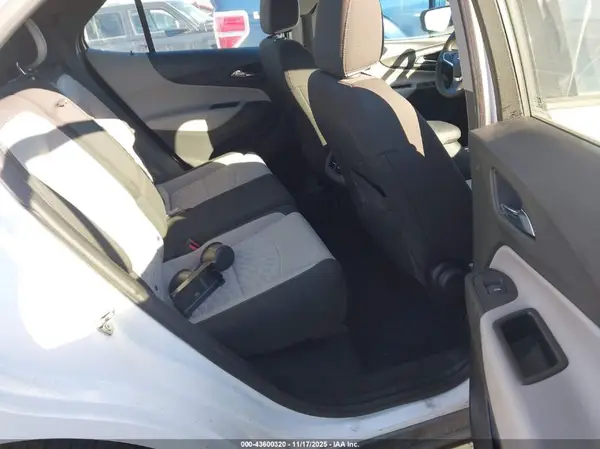 2GNAXHEV0J6352921 2018 CHEVROLET EQUINOX - Image 8