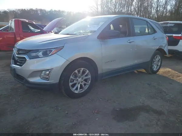 2GNAXHEV0K6176423 2019 CHEVROLET EQUINOX - Image 2