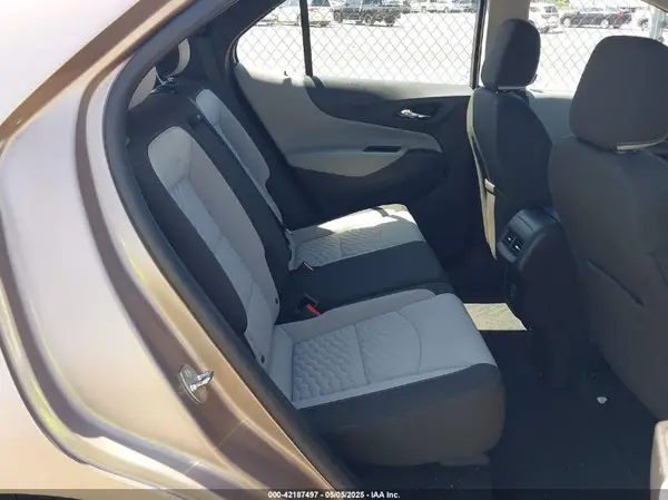 2GNAXHEV0K6196378 2019 CHEVROLET EQUINOX - Image 8