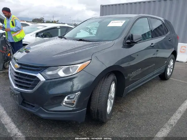 2GNAXHEV0K6200428 2019 CHEVROLET EQUINOX - Image 2