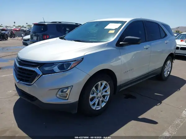 2GNAXHEV0L6126395 2020 CHEVROLET EQUINOX - Image 2