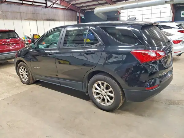 2GNAXHEV0M6109162 2021 CHEVROLET EQUINOX - Image 2
