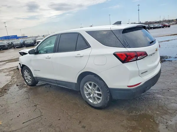 2GNAXHEV0N6132832 2022 CHEVROLET EQUINOX - Image 2