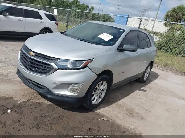 2GNAXHEV1J6110087 2018 CHEVROLET EQUINOX - Image 2