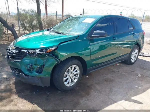 2GNAXHEV1J6181578 2018 CHEVROLET EQUINOX - Image 2